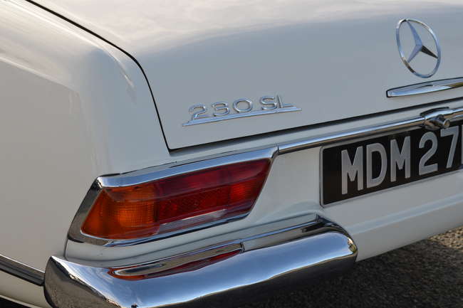 1966 Mercedes-Benz 230 SL Pagoda-Auction Lot