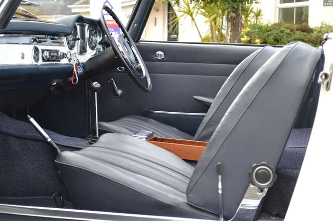 1966 Mercedes-Benz 230 SL Pagoda-Auction Lot