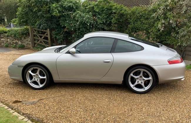 2002 Porsche 911 (996) Carrera 2-Sold