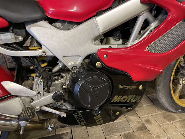 Iconic Auctioneers | 1998 Honda VTR1000F Fire Storm 996cc-Sold