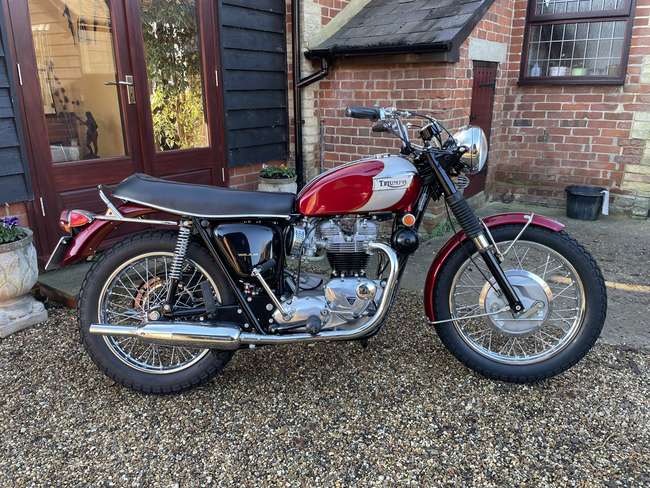 Iconic Auctioneers | 1970 Triumph T120RT Bonneville 750cc-Sold