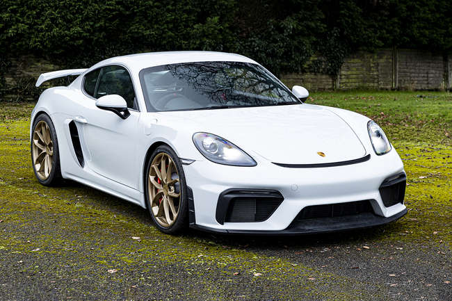 2020 Porsche Cayman GT4 '718' 114 miles-Auction Lot