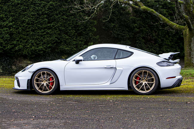 2020 Porsche Cayman GT4 '718' 114 miles-Auction Lot
