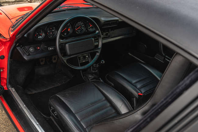 1985 Porsche 911 3.2 Carrera Targa-Sold