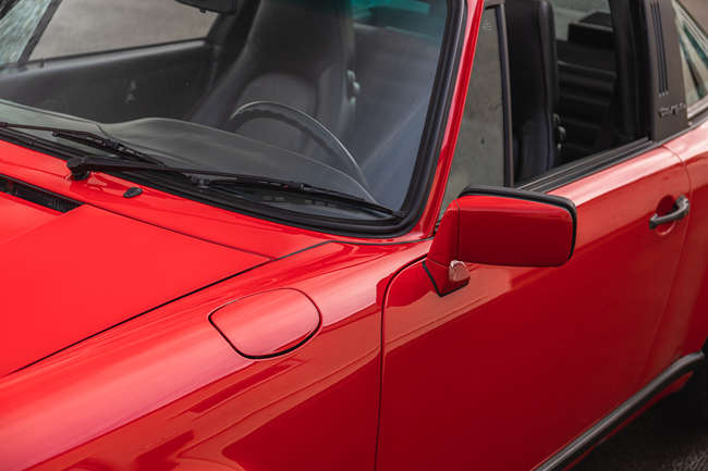 1985 Porsche 911 3.2 Carrera Targa-Sold
