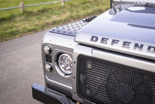 2010 Land Rover Defender 110 XS 3.2-Auction Lot