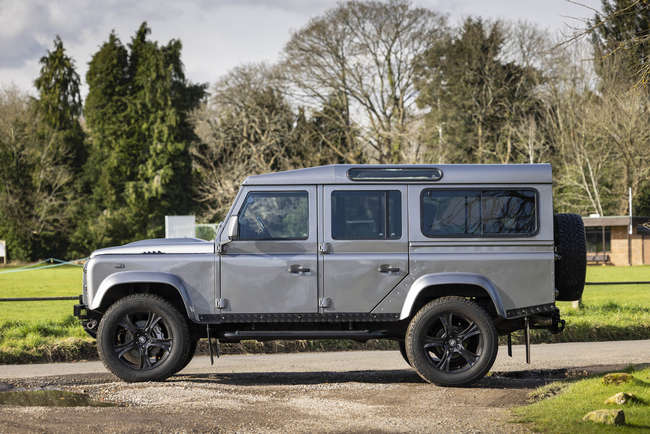 2010 Land Rover Defender 110 XS 3.2-Auction Lot