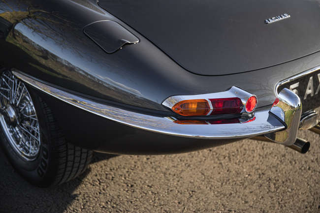 1962 Jaguar E-Type Series I Roadster 4.2-Litre Eagle-Auction Lot