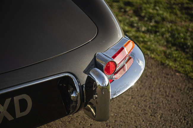1962 Jaguar E-Type Series I Roadster 4.2-Litre Eagle-Auction Lot