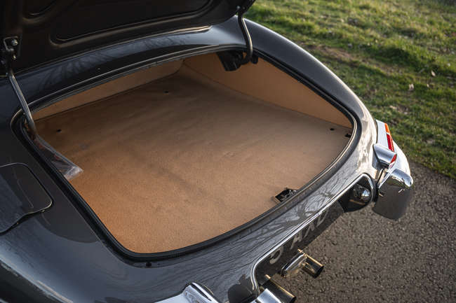 1962 Jaguar E-Type Series I Roadster 4.2-Litre Eagle-Auction Lot