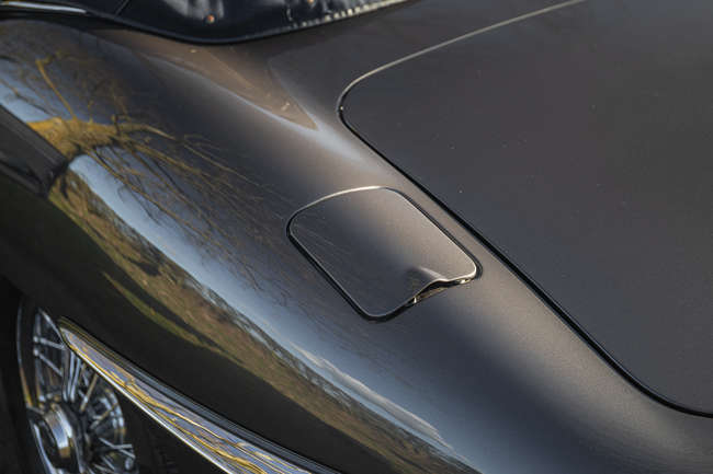 1962 Jaguar E-Type Series I Roadster 4.2-Litre Eagle-Auction Lot