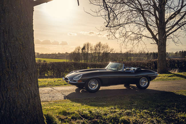 1962 Jaguar E-Type Series I Roadster 4.2-Litre Eagle-Auction Lot