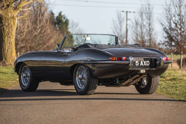 1962 Jaguar E-Type Series I Roadster 4.2-Litre Eagle-Auction Lot