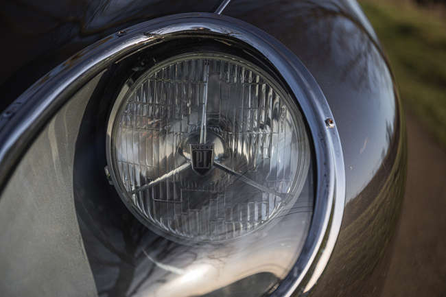 1962 Jaguar E-Type Series I Roadster 4.2-Litre Eagle-Auction Lot