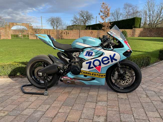 2013 Ducati 899 Panigale 898cc-Sold