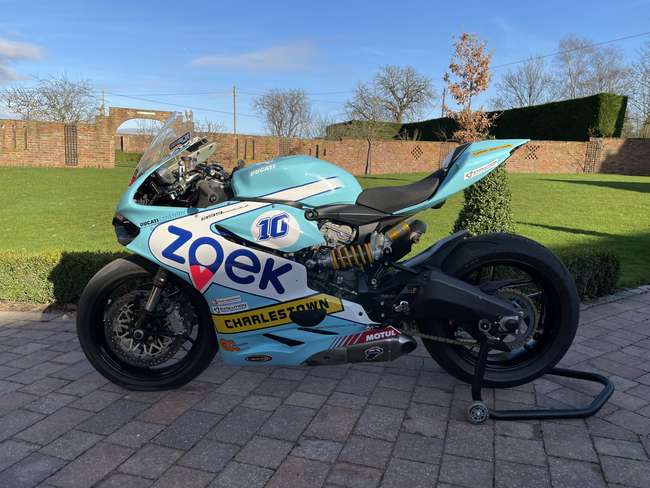 2013 Ducati 899 Panigale 898cc-Sold