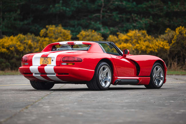 Iconic Auctioneers | 1995 Dodge Viper RT/10 Roadster-Auction Lot