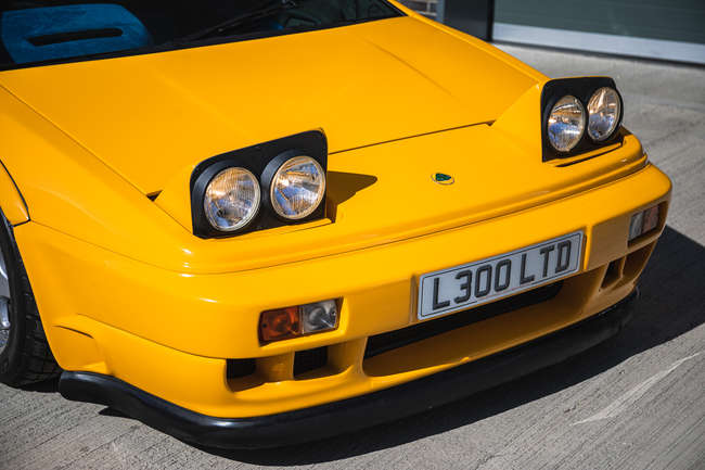 1994 Lotus Esprit Sport 300-Sold