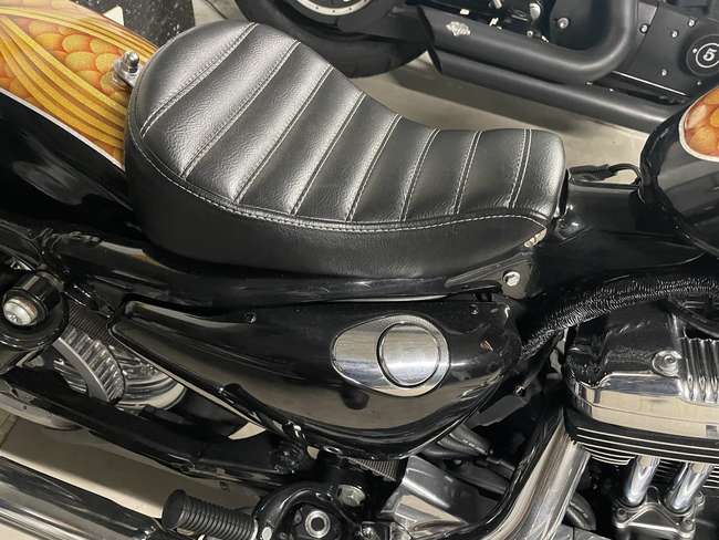 2015 Harley-Davidson XL1200C Sportster Custom 1202cc-Auction Lot
