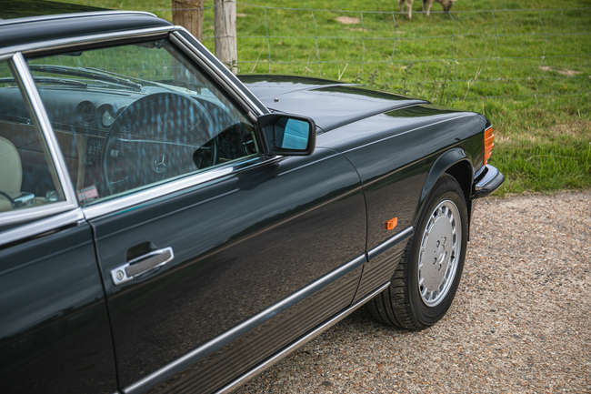 1987 Mercedes-Benz 420 SL (R107)-Auction Lot