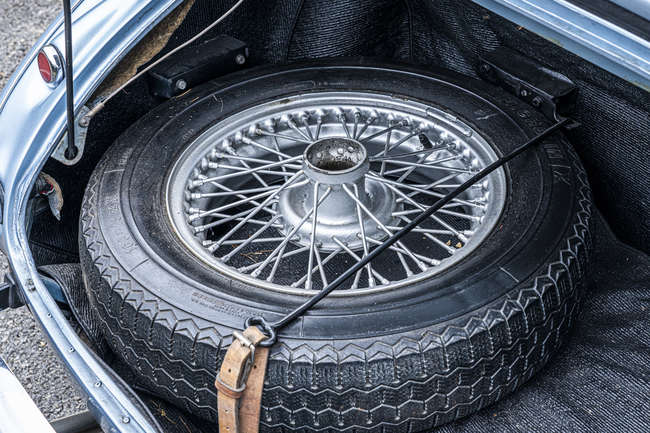 1958 Austin-Healey 100/6 (BN4)-Auction Lot