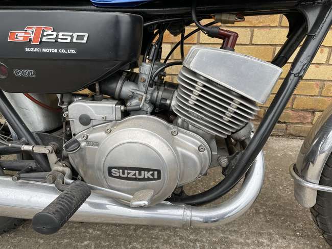 1977 Suzuki GT250 B 250 247cc-Sold