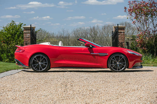 2014 Aston Martin Vanquish V12 Volante-Auction Lot