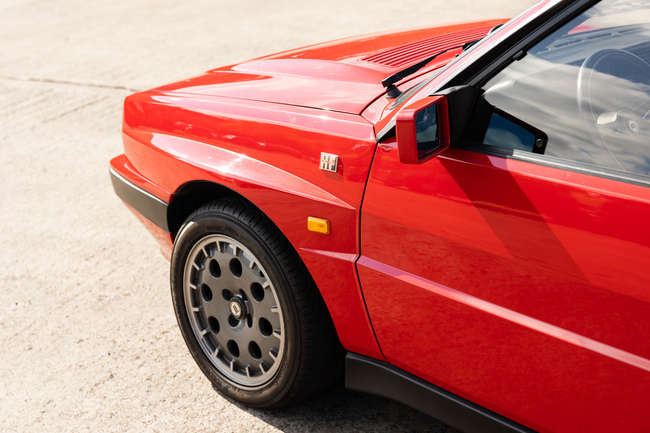 1990 Lancia Delta HF Integrale 16v-Sold