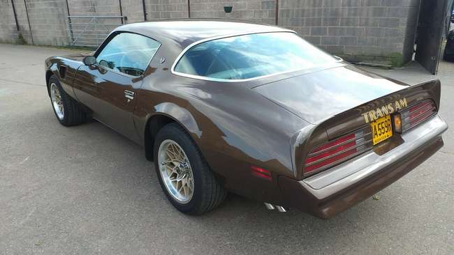1977 Pontiac Firebird Trans Am 400 Ci-Auction Lot