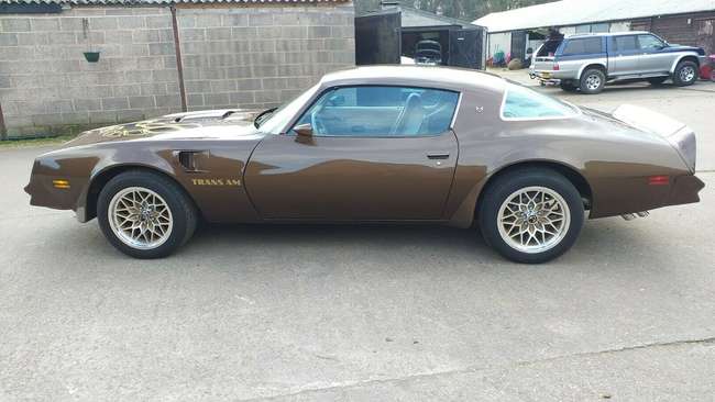 1977 Pontiac Firebird Trans Am 400 Ci-Auction Lot