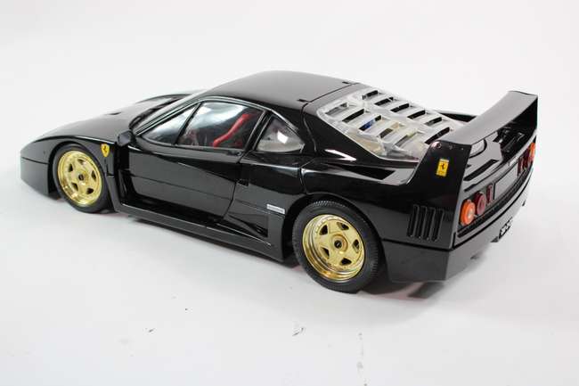 Maquette Pocher 1/8 - Lot Ferrari F40, Testarossa, Porsche Et Dodge Charger R/T - Neuf