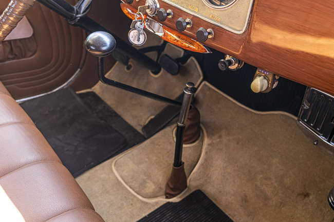 1933 Hupmobile K-321 Cabriolet-Sold