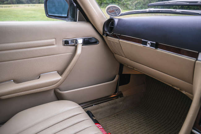 1989 Mercedes-Benz 300SL (R107)      -Sold