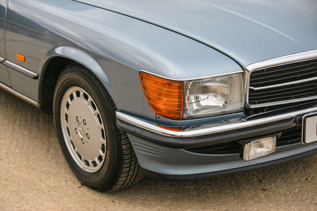 1989 Mercedes-Benz 300SL (R107)      -Sold