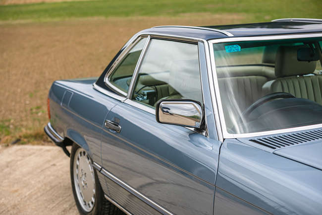 1989 Mercedes-Benz 300SL (R107)      -Sold