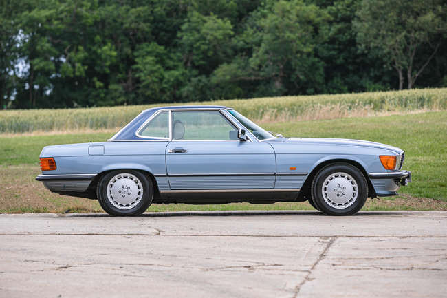 1989 Mercedes-Benz 300SL (R107)      -Sold