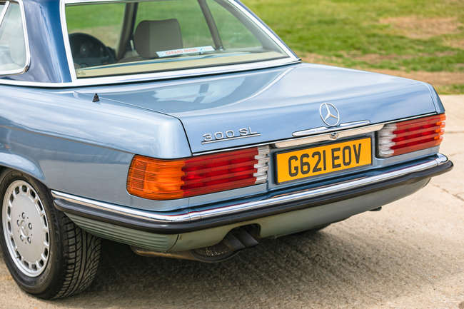 1989 Mercedes-Benz 300SL (R107)      -Sold