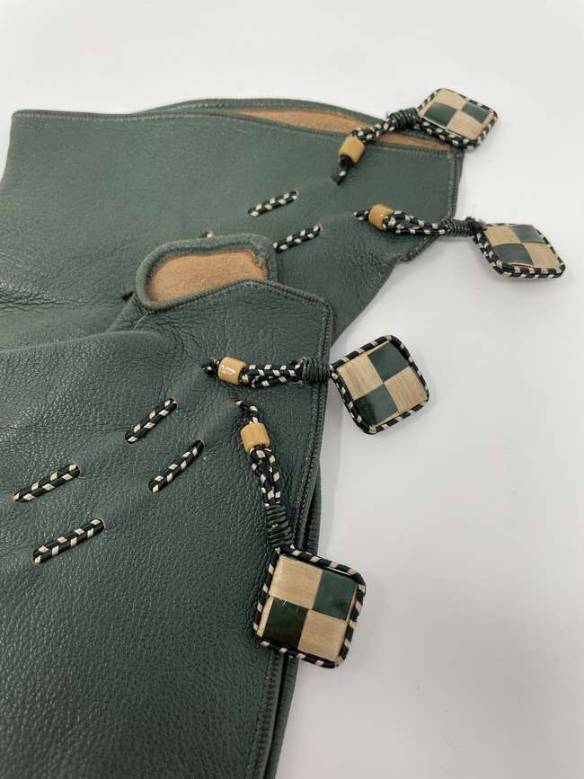 Motoring Gloves For a Lady c1930s -Auction Lot