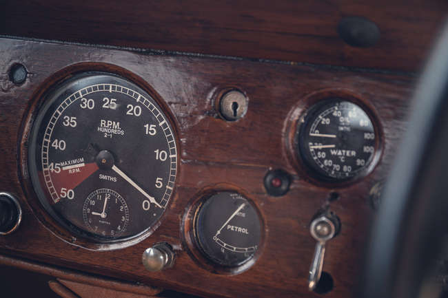 1946 Jaguar Mk IV 2.5-Litre Saloon-Sold