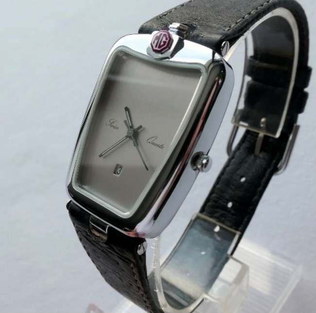 A Very Rare MG Grille-Head Watch-Auction Lot