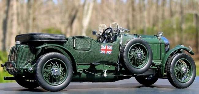 A 1:24 Scale Model 1929 Bentley 4.5-Litre Blower. -Auction Lot