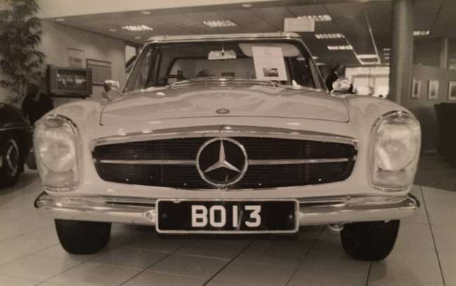1966 Mercedes-Benz 230SL (W113) 'Pagoda' - ex Sir Stirling M-Sold