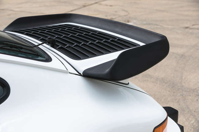 1989 Porsche 911 (930) Turbo LE-Sold