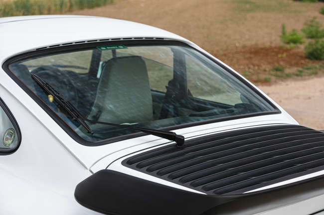1989 Porsche 911 (930) Turbo LE-Sold
