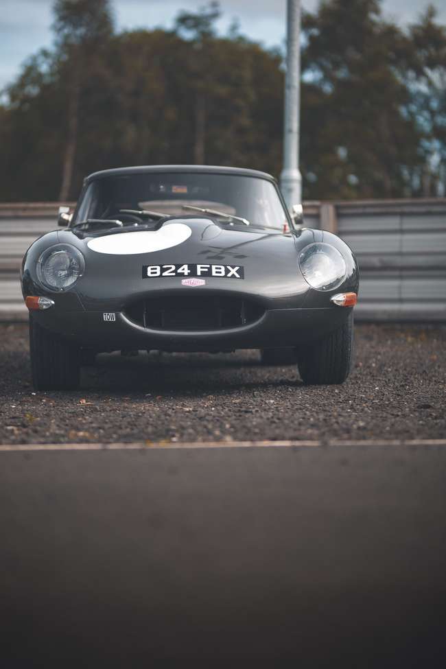 1962 Jaguar E-Type Series 1 Semi-Lightweight Coupé ( FIA Pap-Auction Lot