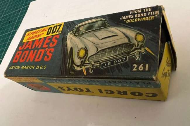 An Original 1/43rd Scale 1965 Corgi (261) James Bond 007 Ast-Sold
