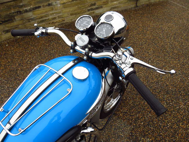 1961 Triumph T120 Bonneville 650cc-Sold