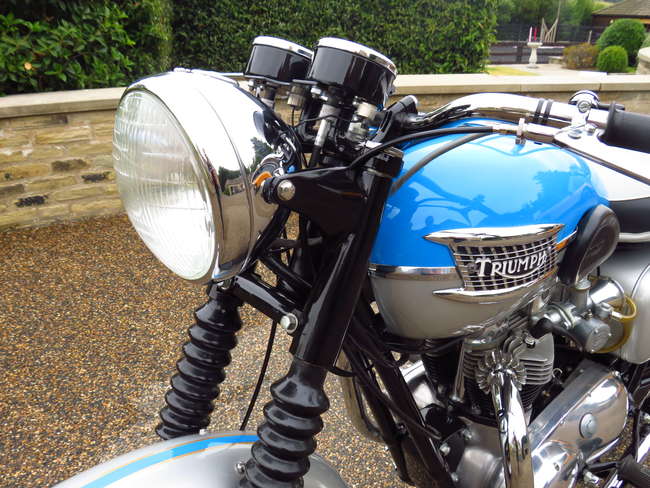 1961 Triumph T120 Bonneville 650cc-Sold