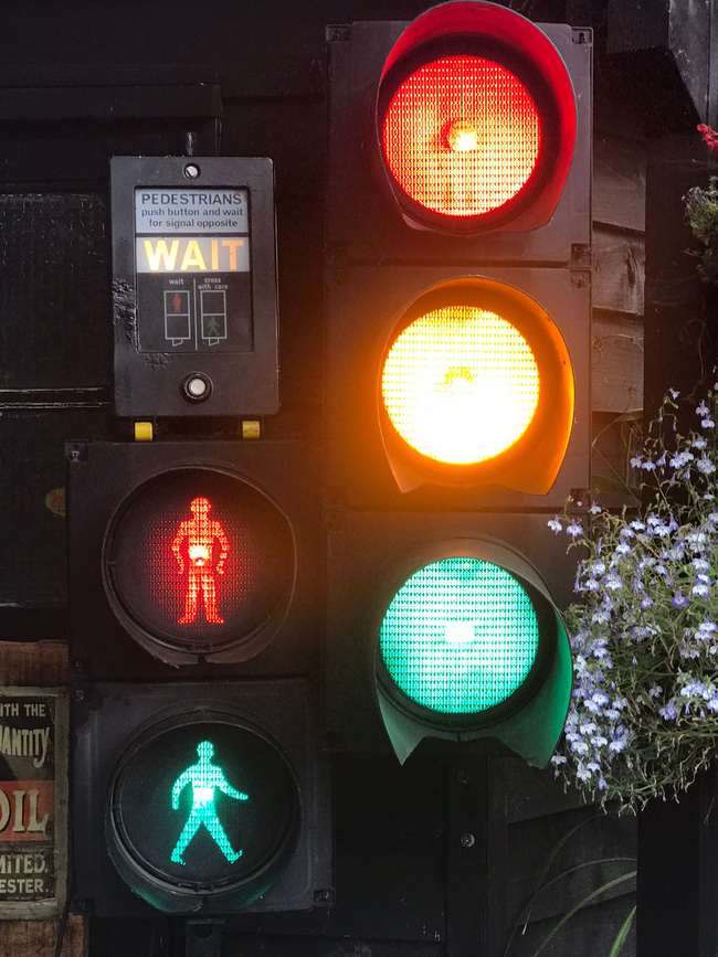 Pelican Crossing and Traffic Lights with Remote Controls-Sold
