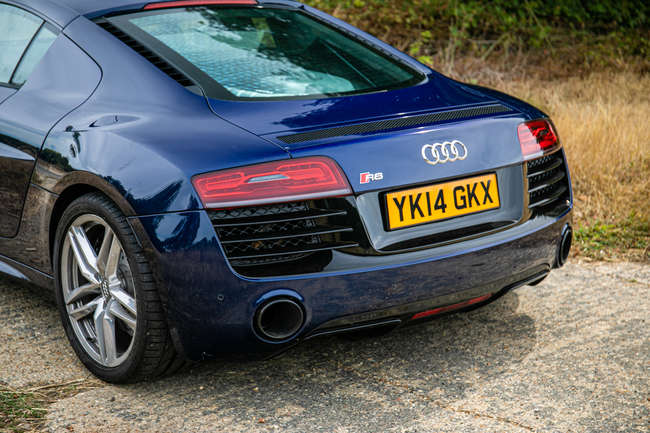 2014 Audi R8 Coupé V10-Sold